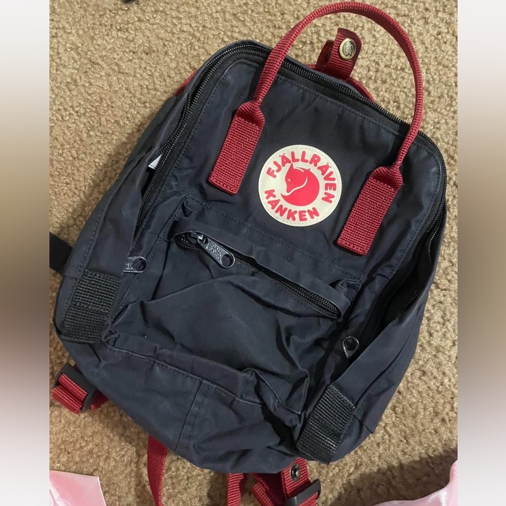Fjallraven Kanken Mini Backpack